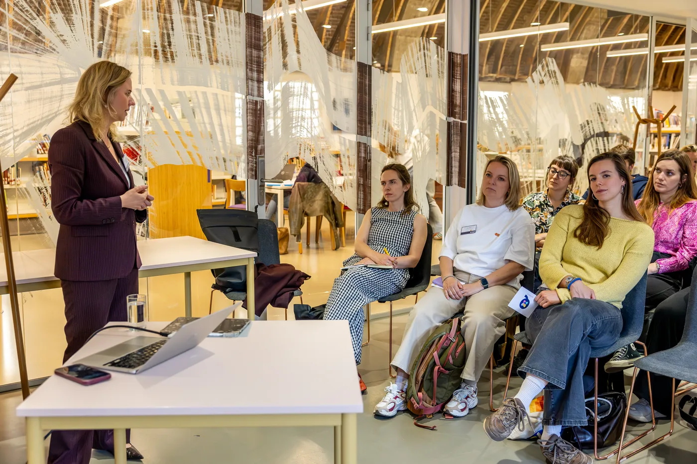 Ania Hajdrowska prowadzi masterclass Resilience Under Pressure podczas WIQD Annual Symposium